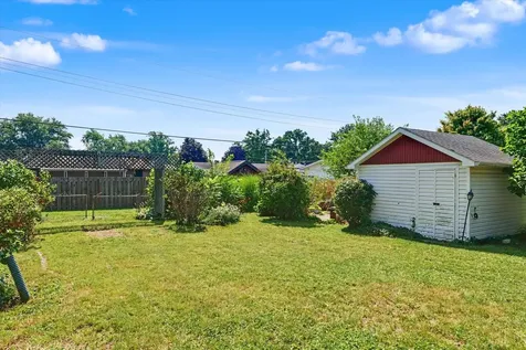 414 South Seymour Street Oakwood IL 61858
