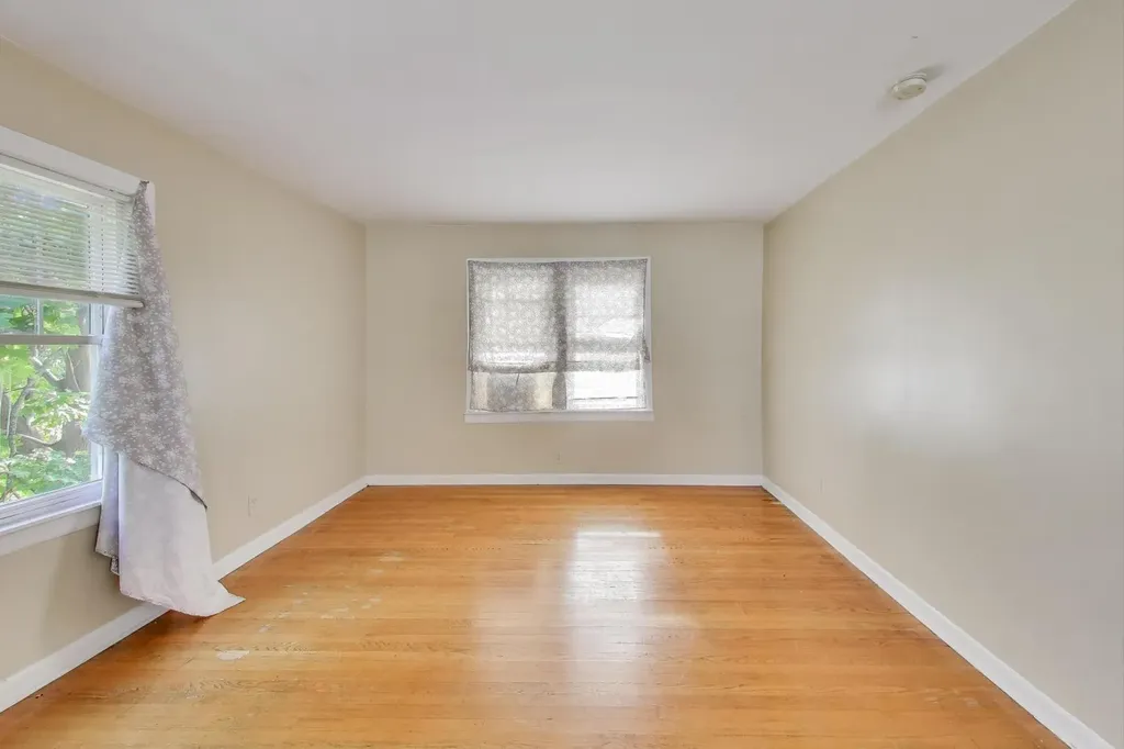 4322 North Monticello Avenue Chicago IL 60618