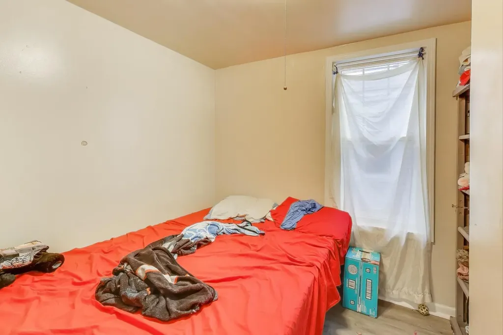 4322 North Monticello Avenue Chicago IL 60618