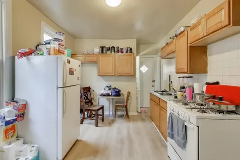 4322 North Monticello Avenue Chicago IL 60618