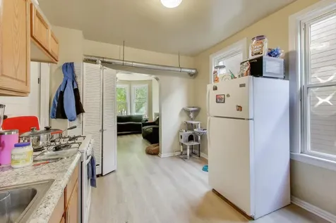 4322 North Monticello Avenue Chicago IL 60618