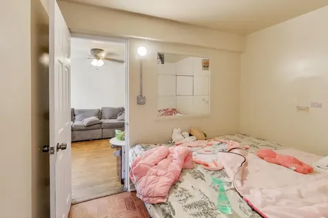 4322 North Monticello Avenue Chicago IL 60618