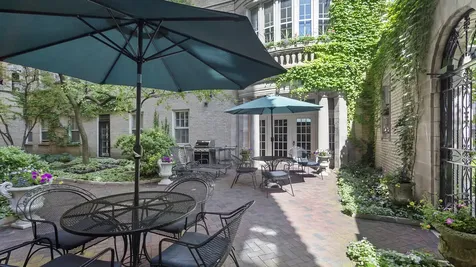 70 East Scott Street Chicago IL 60610
