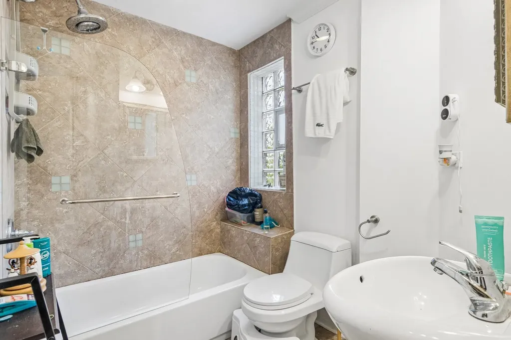 5016 South King Drive Chicago IL 60615