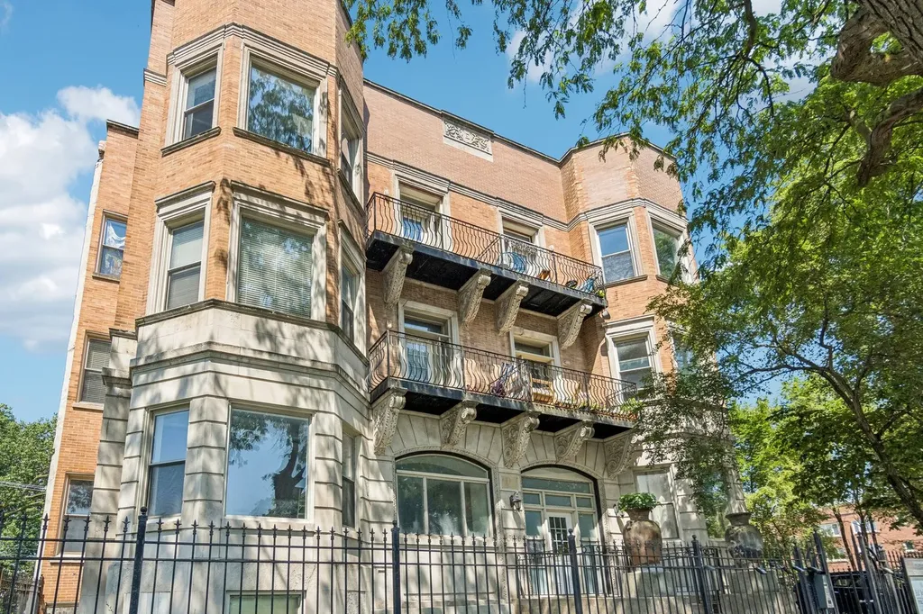 5016 South King Drive Chicago IL 60615