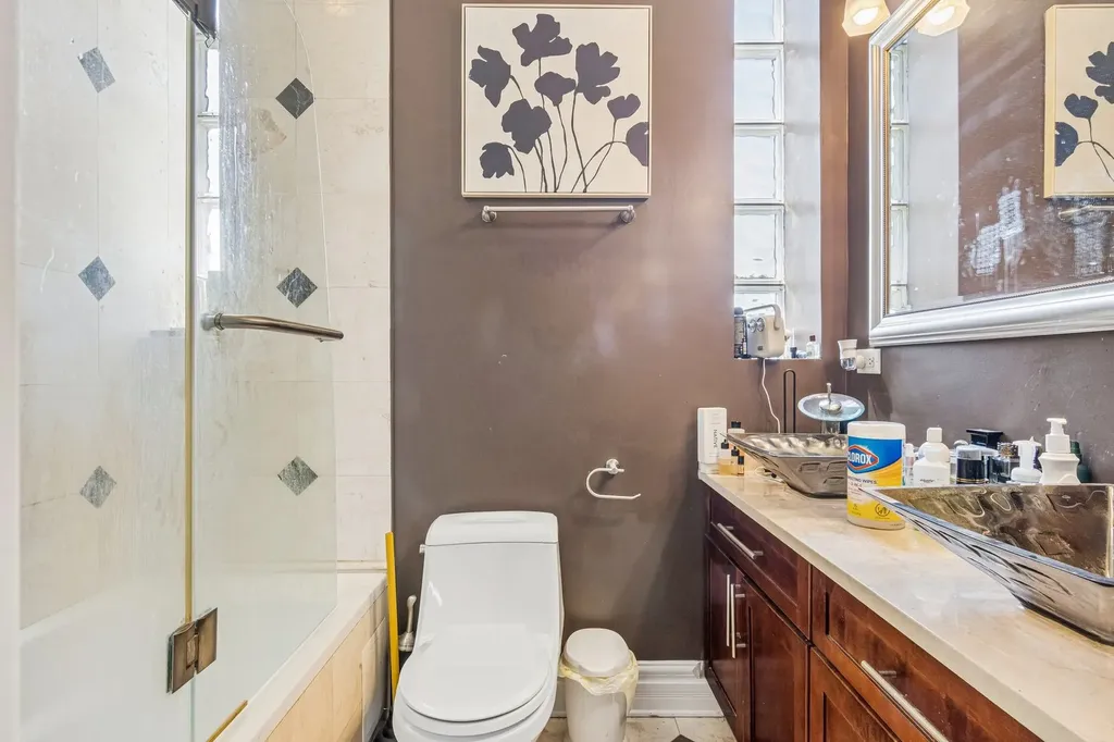 5016 South King Drive Chicago IL 60615
