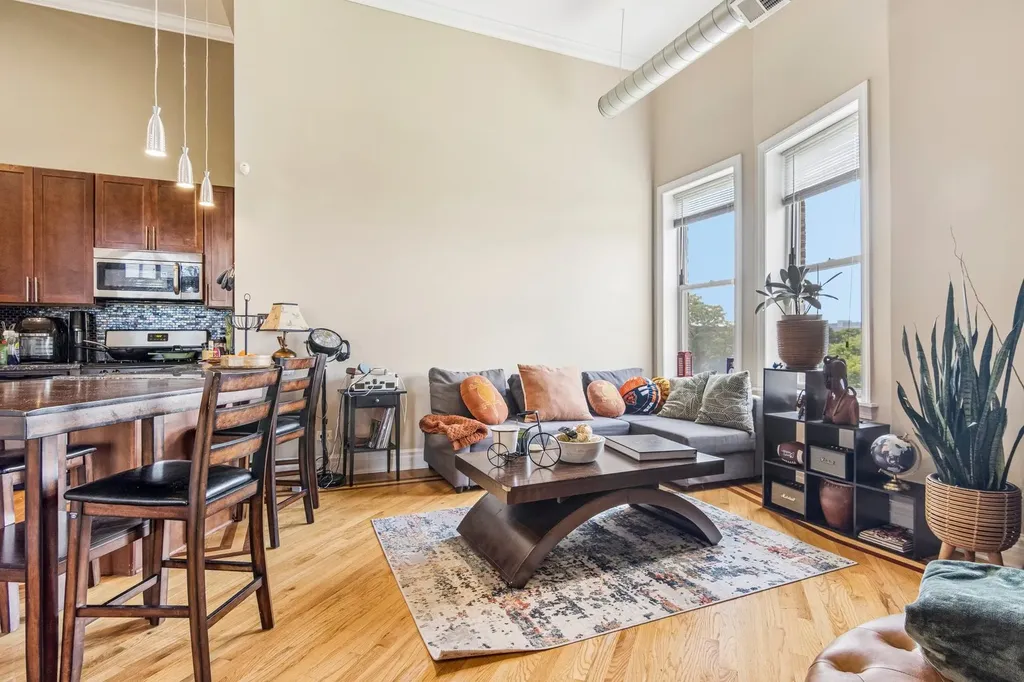 5016 South King Drive Chicago IL 60615