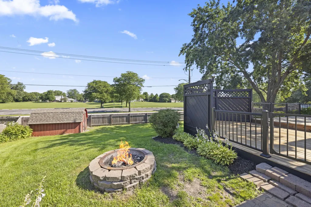 2860 Bar Harbour Court Aurora IL 60504