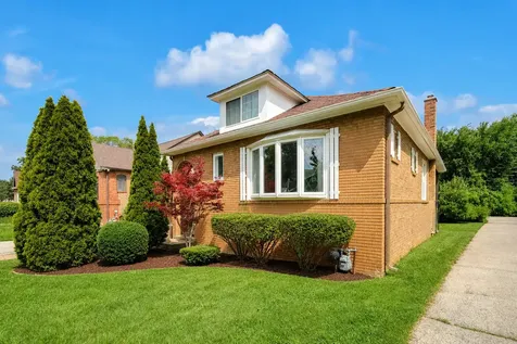 655 Albert Street Elmhurst IL 60126