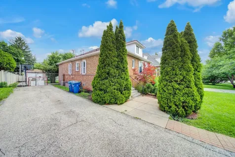655 Albert Street Elmhurst IL 60126