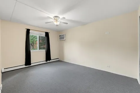 5325 Waterbury Court Crestwood IL 60418