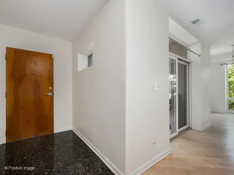 2317 West Wolfram Street Chicago IL 60618