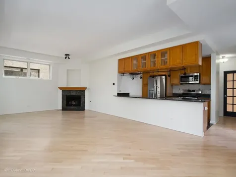 2317 West Wolfram Street Chicago IL 60618