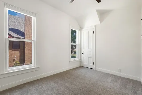 514 Oak Avenue Aurora IL 60506