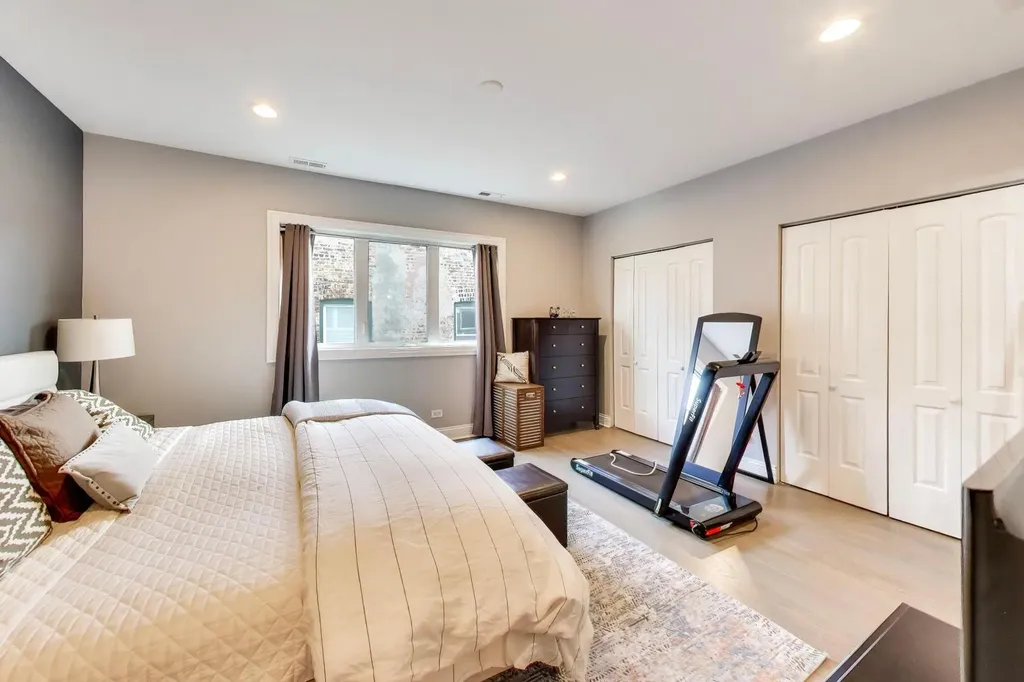 5210 South King Drive Chicago IL 60615