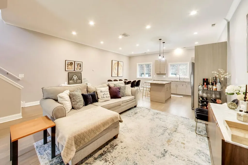 5210 South King Drive Chicago IL 60615