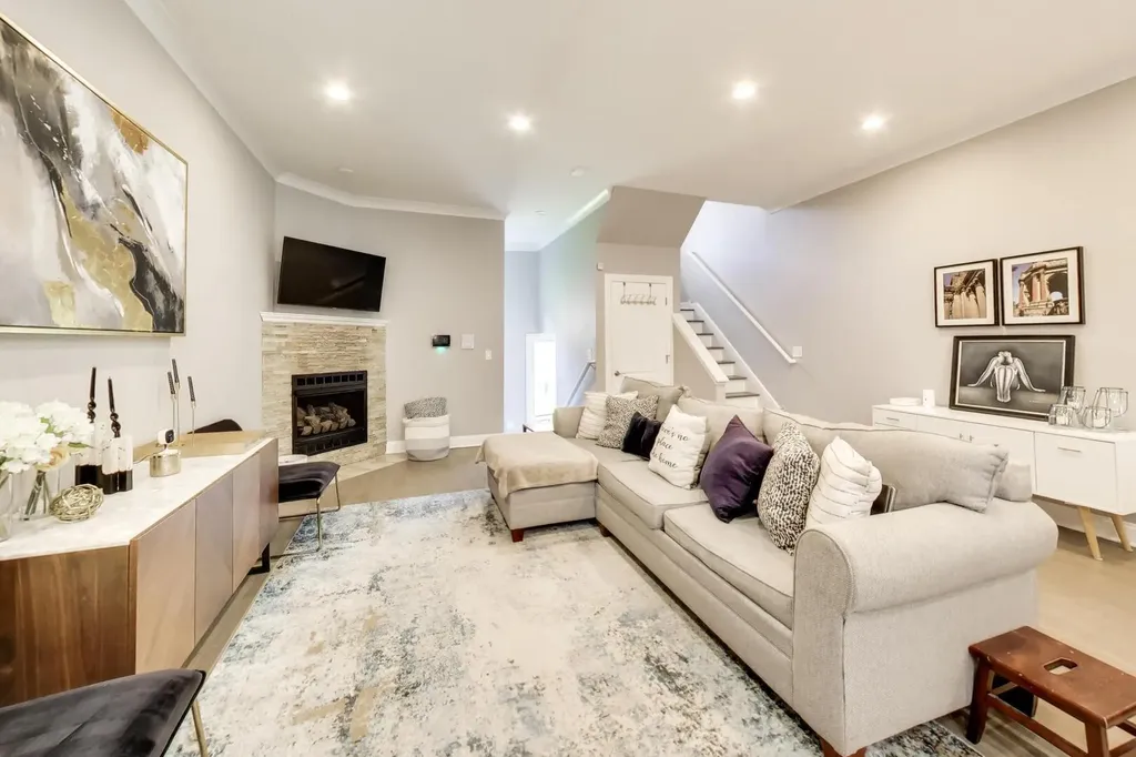 5210 South King Drive Chicago IL 60615