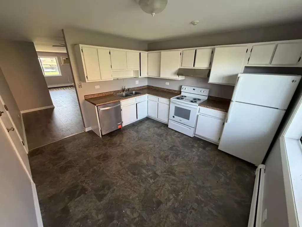 535 Brookside Drive Westmont IL 60559