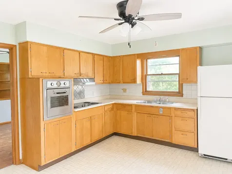 308 West Logan Street Forreston IL 61030