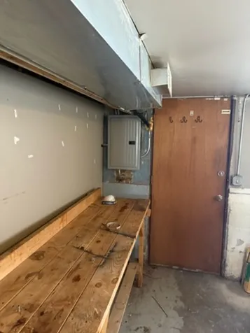 10447 South Avenue G Chicago IL 60617