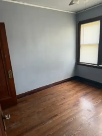 10447 South Avenue G Chicago IL 60617