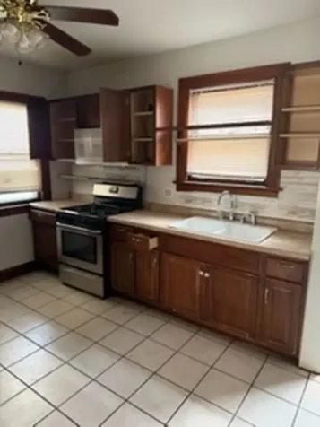 10447 South Avenue G Chicago IL 60617