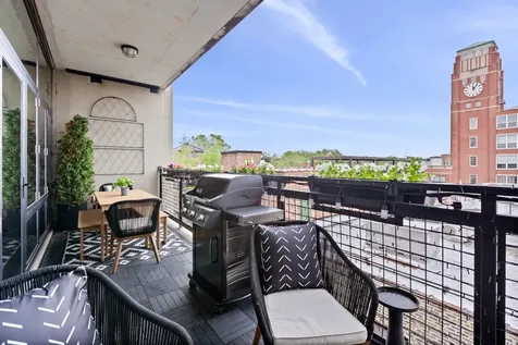 3946 North Ravenswood Avenue Chicago IL 60613