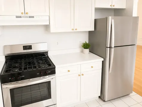 6420 North Newgard Avenue Chicago IL 60626