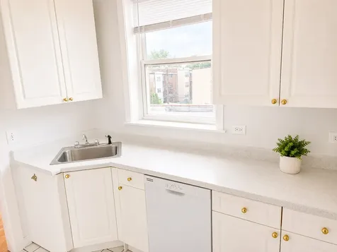 6420 North Newgard Avenue Chicago IL 60626
