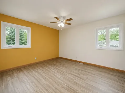 110 Oakwood Lane Bartlett IL 60103