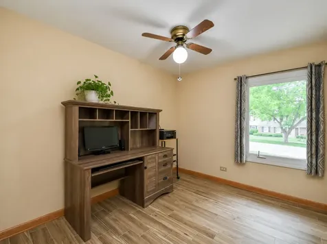 110 Oakwood Lane Bartlett IL 60103