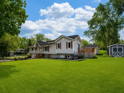 110 Oakwood Lane Bartlett IL 60103