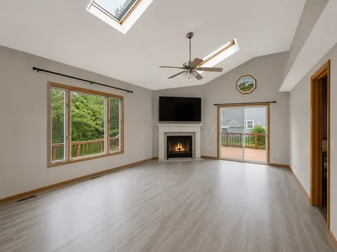 110 Oakwood Lane Bartlett IL 60103
