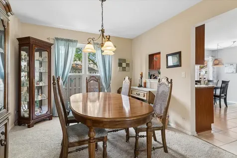 4062 North Newport Lane Arlington Heights IL 60004