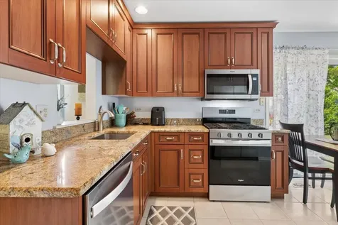 4062 North Newport Lane Arlington Heights IL 60004