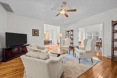 2905 Carousel Court Grayslake IL 60030