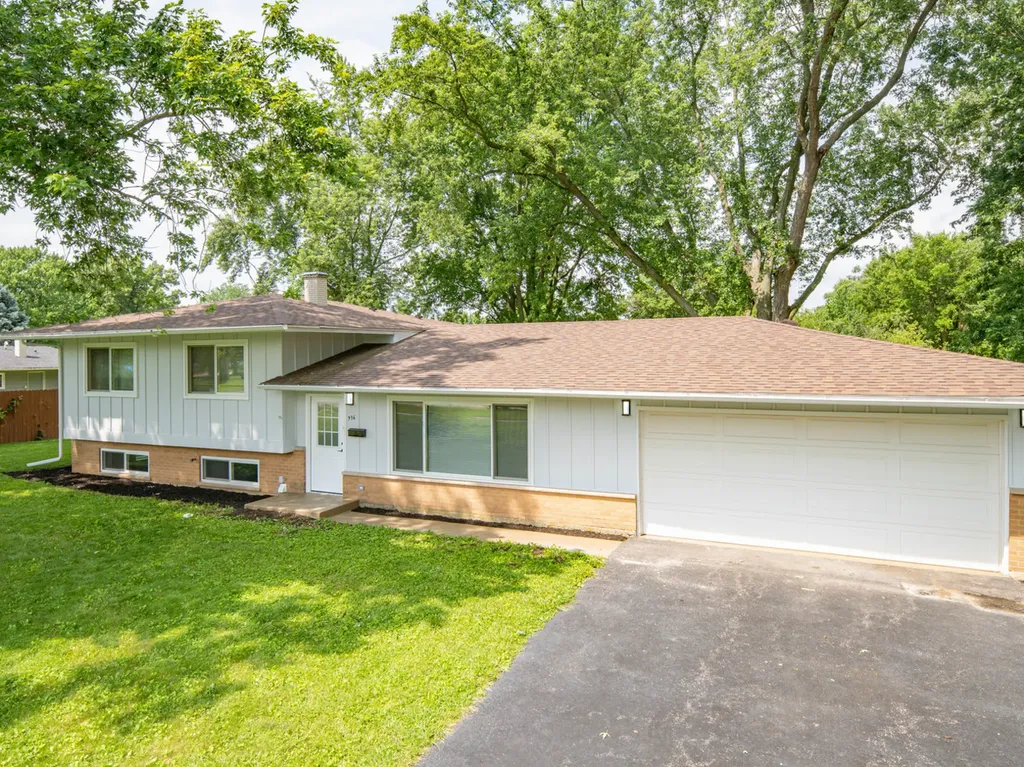 936 Cuyahoga Drive Bartlett IL 60103
