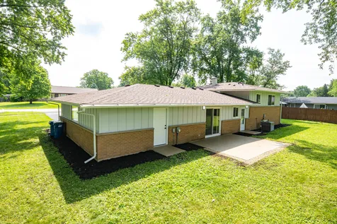936 Cuyahoga Drive Bartlett IL 60103
