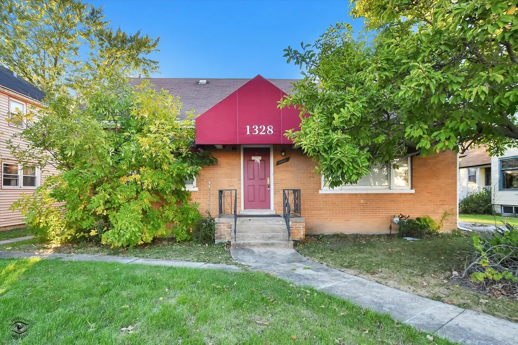 1328 Main Street Crete IL 60417