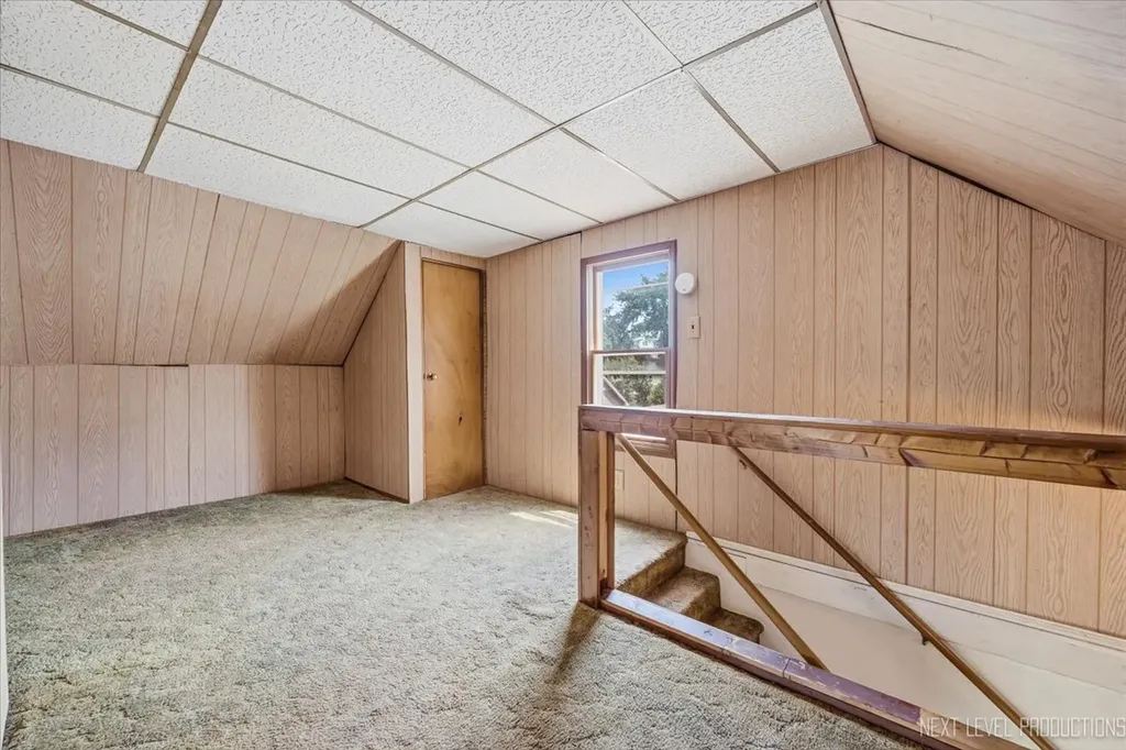 1327 Superior Street Aurora IL 60505