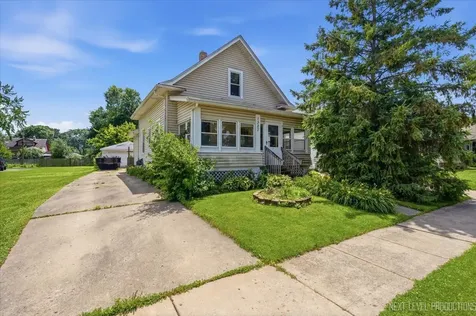 1327 Superior Street Aurora IL 60505