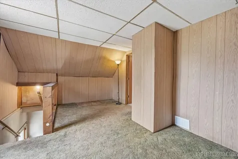 1327 Superior Street Aurora IL 60505