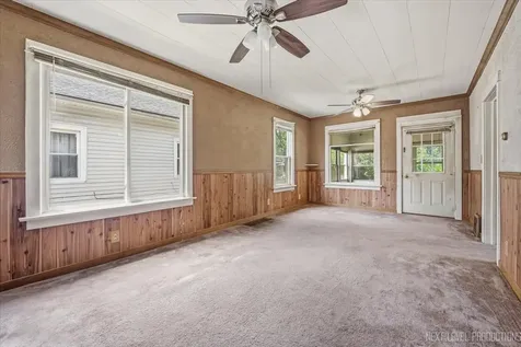 1327 Superior Street Aurora IL 60505