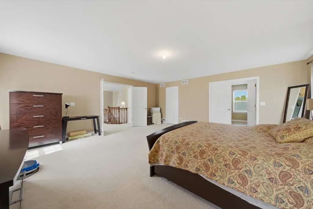 321 Claridge Circle Bolingbrook IL 60440