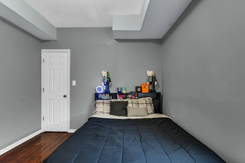 342 East 71st Street Chicago IL 60619