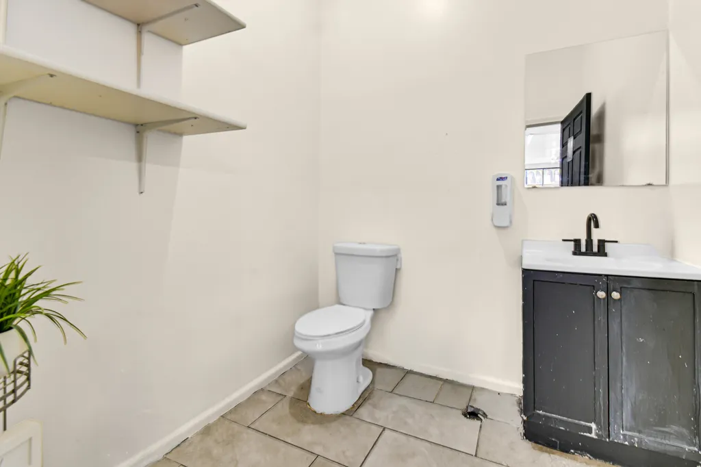 342 East 71st Street Chicago IL 60619