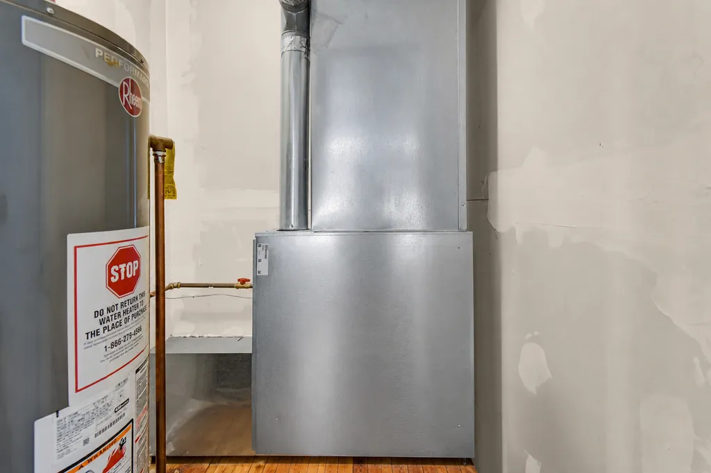 342 East 71st Street Chicago IL 60619
