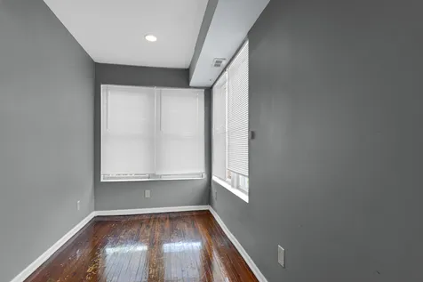 342 East 71st Street Chicago IL 60619