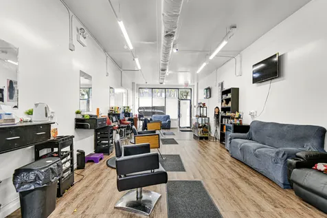 342 East 71st Street Chicago IL 60619