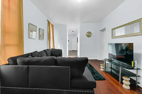 342 East 71st Street Chicago IL 60619